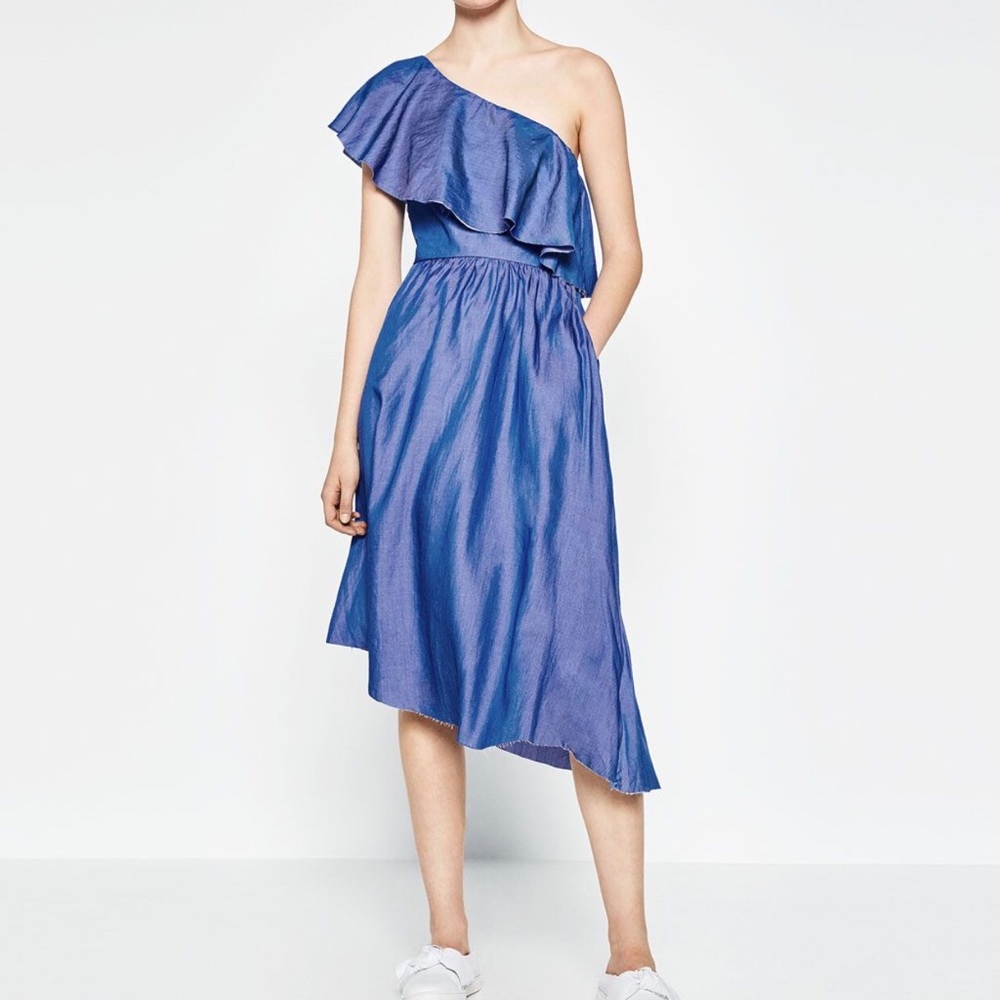 Zara one side open shoulder blue chambray lightweight denim dress frayed hem S